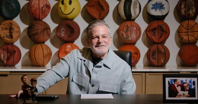 Cavs Owner Dan Gilbert Plans to Donate His Billions and Walk Again