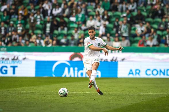 Liverpool 'Firmly in the Race' to Sign €60m Left-Footed Defender