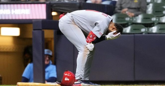 St. Louis Cardinals offense missing, lose first game in Milwaukee