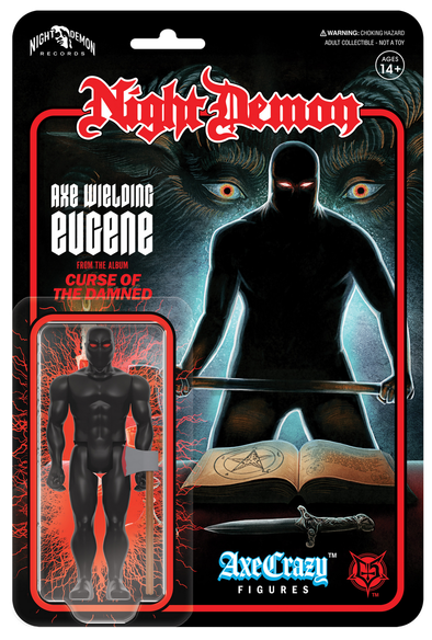 Das Bild zeigt eine Sammelfigur namens "Axe Wielding Eugene" aus der Reihe "AxeCrazy Figures" von Night Demon Records. Die Figur ist in einer transparenten Schachtel verpackt, die mit einem dunklen Hintergrund und roten Akzenten verziert ist. Auf der Vorderseite der Schachtel ist ein detailliertes Illustrationsschnitt von Eugene zu sehen, der eine silberne Axt in der Hand hält und vor einem mysteriösen Buch mit einem pentagrammähnlichen Symbol steht. Die Figur selbst ist schwarz und hat eine muskulöse Gestalt. Der Hintergrund der Illustration zeigt die Augen eines Teufels mit roten Glühen, was eine düstere und geheimnisvolle Atmosphäre schafft. Oben auf der Schachtel steht der Titel "Night Demon" in roter Schrift, und es gibt eine Warnung für ein "Choking Hazard" sowie eine Altersangabe von "14+".
