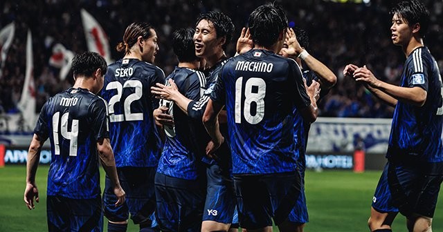 「クボとカマダの2シャドー、DFは…」“W杯推奨スタメン”を日本通ブラジル人記者がズバリ予想「3人のサプライズ候補はコスギと…」26人争いも - サッカー日本代表 - Number Web