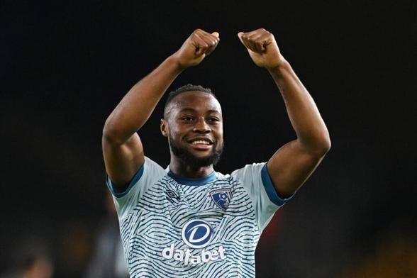 Antoine Semenyo of AFC Bournemouth celebrates after the team's victory in the Premier League match between Wolverhampton Wanderers and AFC Bournemo...