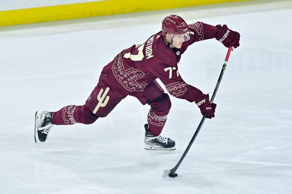 Blackhawks Trade Rights To Victor Soderstrom To Bruins