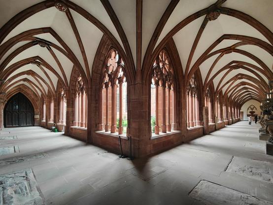 Kreuzgang Mainzer Dom