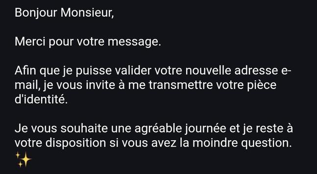 Réponse du support email d'un site internet me demandant de fournir une pièce d'identité pour valider mon changement d'email.