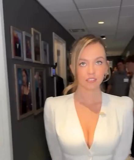 Sydney Backstage at The Kelly Clarkson Show - June 2025