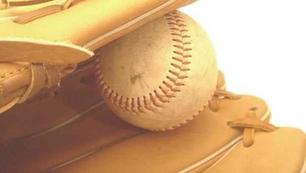 UNC’s Jake Knapp Wins National Pitcher of the Year Award