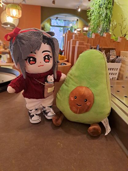 minidoll san lang and an avocado plushie