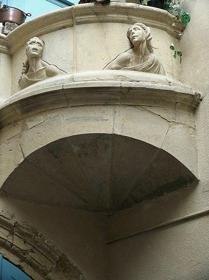 Maison Renaissance dite maison Bernays ou maison Jean-Imbert de Dardennes à #VillefranchedeRouergue (#Aveyron) Bastide créée par Alphonse de Poitiers en 1256 en bordure de l'Aveyron. Elle devient le siège d'un ...
Suite 👉 https://monumentum.fr/monument-historique/pa00094224/villefranche-de-rouergue-maison-renaissance-dite-maison-bernays-ou-maison-jean-imbert-de-dardennes
#Patrimoine #MonumentHistorique
Photo CC-BY-SA 4.0 : MOSSOT