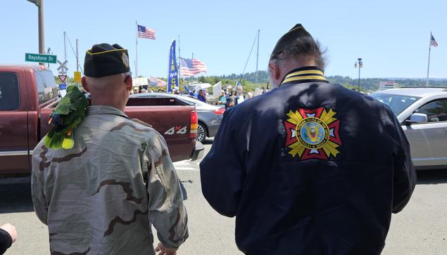 VFW guys, one with his parrot