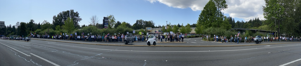 a second partial - PARTIAL - panorama of more Lake Forest Park turnout