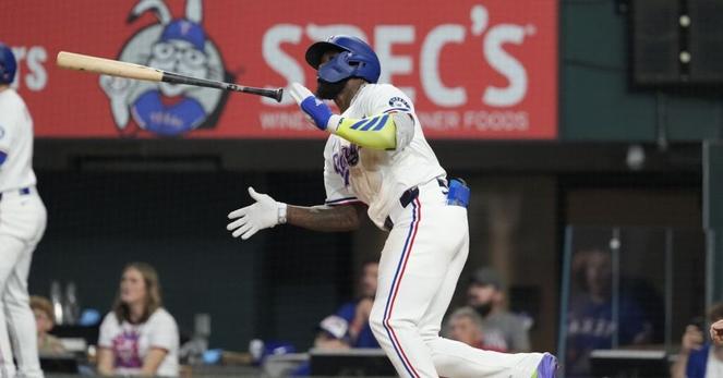 Texas Rangers escape with win over Chicago White Sox in extras