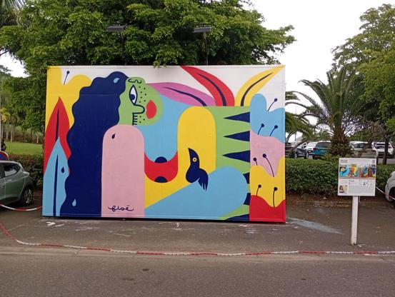 Ouevre de Floé pour Le Mur de Guadeloupe par l'association Wad Al Lub devant le Cinéstar des Abymes en Guadeloupe.