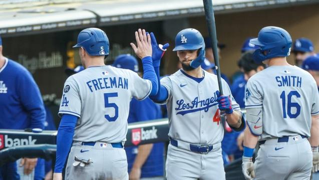 Freddie Freeman Enjoys Heartwarming MLB Retreat in San Diego