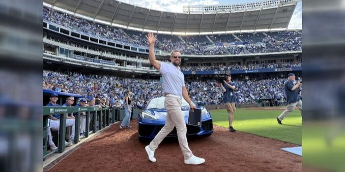 Kansas City Royals induct Alex Gordon into Hall of Fame