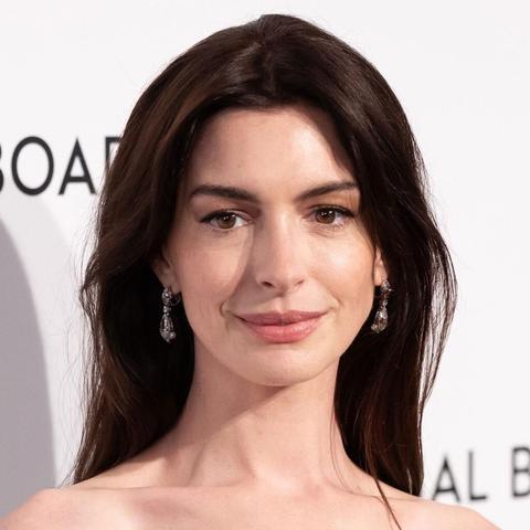 Anne Hathaway.