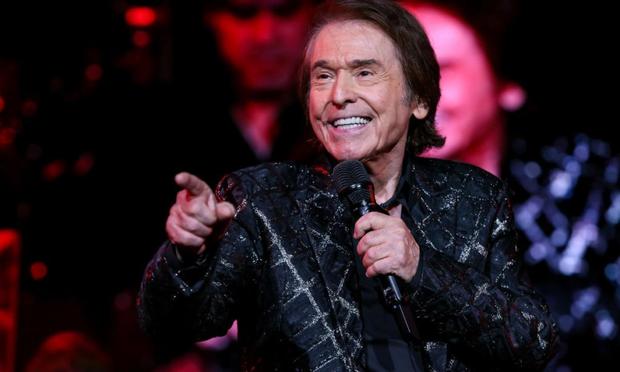 El cantante Raphael en un concierto. (Medios y Media)