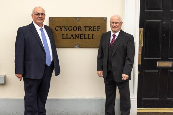 Alan Cameron Williams and Councillor Michael Cranham