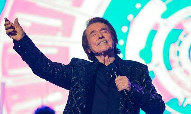 Raphael en un concierto de 2022 (Medios y Media vía Getty Images)