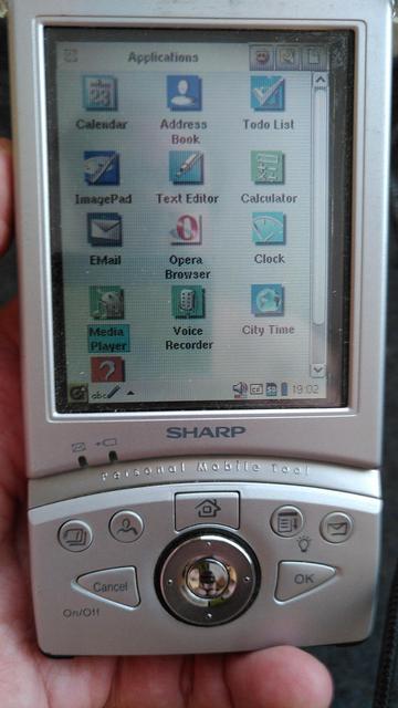 ein Sharp SL5500 Zaurus, eingeschaltet