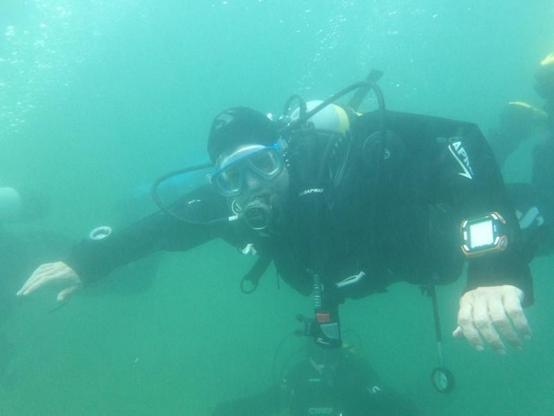 #potd Diving in Neufeldersee for AOWD http://domm.plix.at/potd/2025-06-14.html