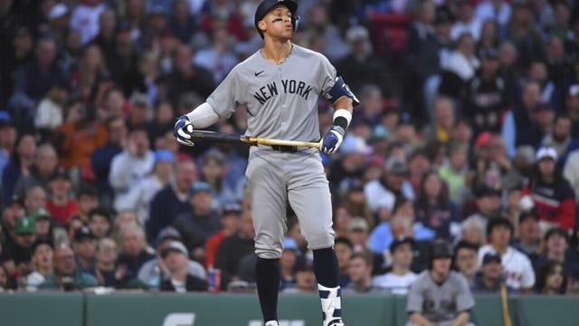 Red Sox manager Alex Cora and Yankees slugger Aaron Judge create happy moment for Cora's twin boys