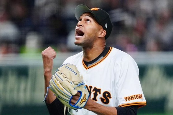 Radio Havana Cuba | Raidel Martinez Reached 21 Games Saved in Japanese baseball