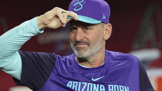 Father's Day surprise: Torey Lovullo's son gets ejected from game and copies dad