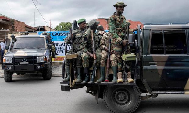 Miembros del grupo rebelde M23 en Goma, provincia de Kivu del Norte, el 7 de abril de 2025. (Arlette Bashizi / Reuters)