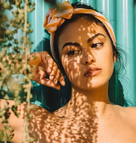 Camila Mendes