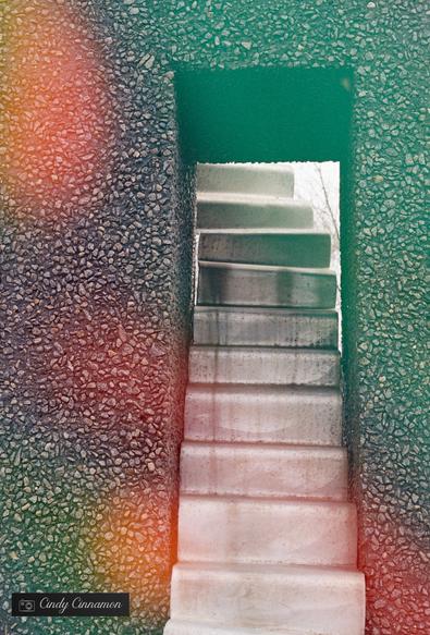 Structure artistique dans le secteur de Limoilou à Québec photographié par Cindy Cinnamon