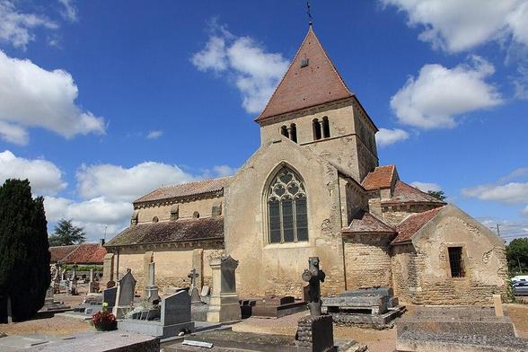 Eglise à #VicdeChassenay (#CôteDOr) Construction XIIe siècle, XIIIe siècle. Eglise : inscription par arrêté du 7 novembre 1927.
Suite 👉 https://monumentum.fr/monument-historique/pa00112718/vic-de-chassenay-eglise
#Patrimoine #MonumentHistorique
Photo CC-BY-SA 4.0 : MiniWFred
