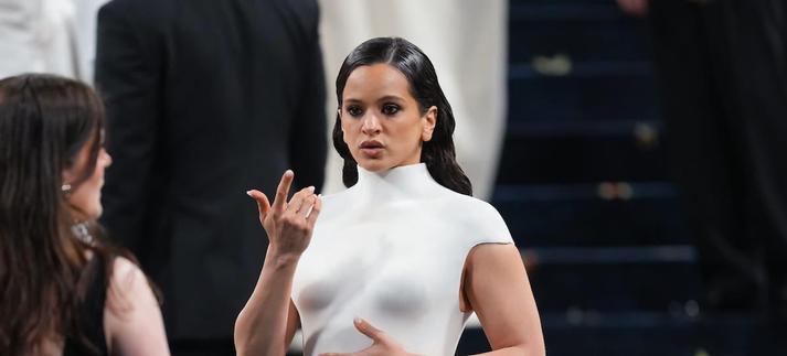 Rosalía en la MET Gala 2025 / XNY/Star Max
