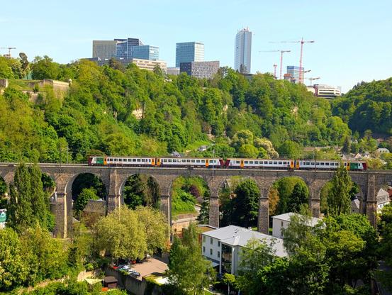 Another picture of the train bridge, this time an older regional CFL train in double heading.