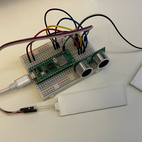 Raspberry Pi Pico with ultrasonic senso