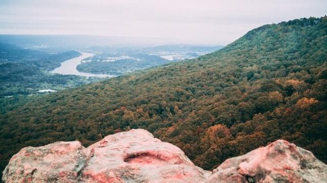 Hiking in Tennessee | Cap Puckhaber