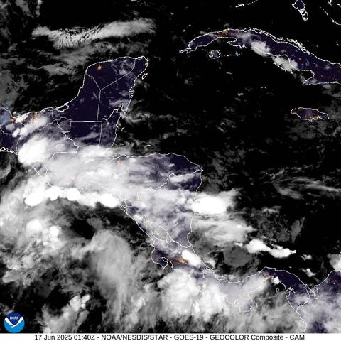 Imagen satelital que ilustra las condiciones atmosféricas sobre el territorio de América Central.
