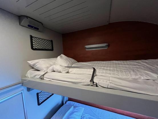 Sleeper bed