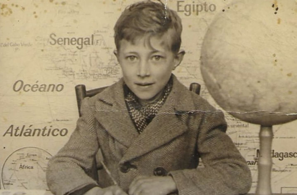 Antoni Rossell Terris no va poder estudiar i als 12 anys els seus pares el van enviar a una sastreria del poble a fer d'aprenent (Ajuntament de Sant Hilari Sacalm)