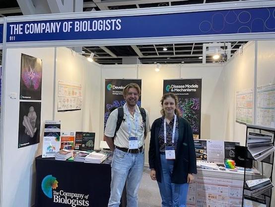 Dina Mikimoto, Reviews Editor for Disease Models & Mechanisms (right)
Benjamin Lepennetier, The Company of Biologists grant recipient (left)