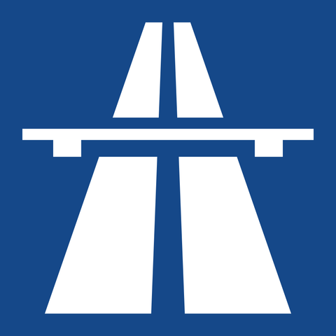 Verkehrszeichen „Autobahn“. Auf blauem Grund sind zwei weiße Balken in Längsrichtung, in der Mitte kreuzt quer eine weiße Brücke.