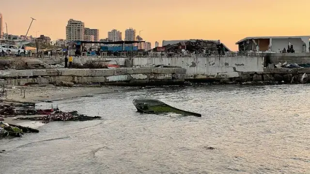 Eine zerstörte und verlassene #Hafenanlage in Gaza-City
Foto: Jaber Jehad Badwan