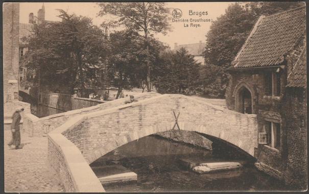 Printed sepia postcard showing a view of the bridge at the rear of the Gruuthuse in Bruges, Belgium.

Published by Nels, Bruxelles, Serie Bruges, No 181, c.1920.

Postally unused.

Very good condition, with very slight corner bumps.