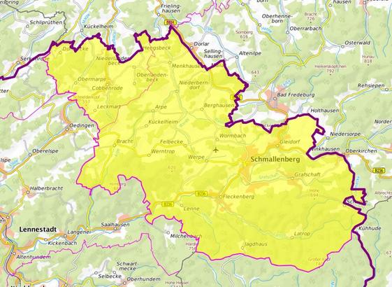 Kartenausschnitt. Die infizierte Zone des HSK ist dunkelgelb gekennzeichnet: Teile von Eslohe und Schmallenberg.