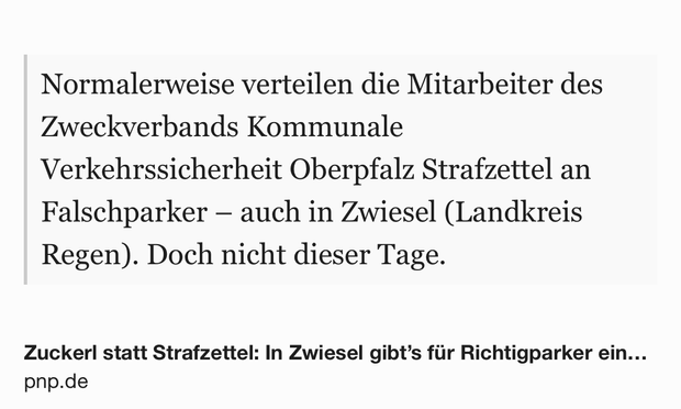 Text Shot: Normalerweise verteilen die Mitarbeiter des Zweckverbands Kommunale Verkehrssicherheit Oberpfalz Strafzettel an Falschparker – auch in Zwiesel (Landkreis Regen). Doch nicht dieser Tage.