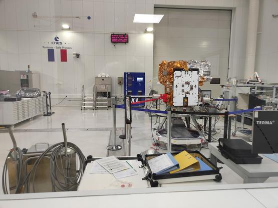 Microcarb en salle blIllustration de CO3D par Airbusanche du CNES (photo Rêves d'espace)
