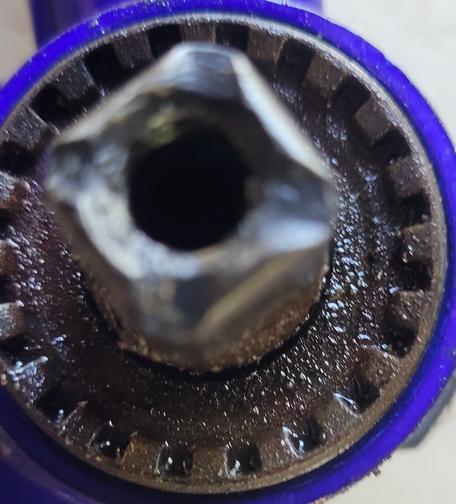 Bottom crank arm of a bike