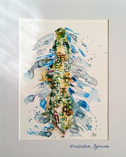 Abstraktes Aquarell eines Krokodils von oben auf Yupo Papier. Bunt und fließend.