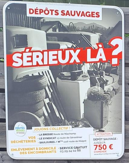 Ein plakat einer initiative 
#SerieuxLa ? 
Zur vermeidung von müll in der umwelt 
.
Strafe 750 eur