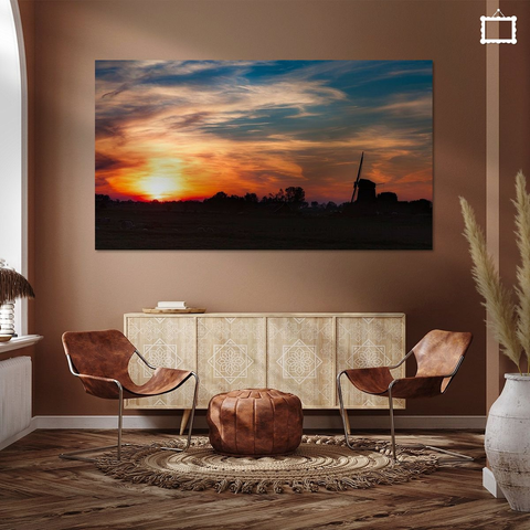 Goeiemorgen!

We krijgen weer zo'n dag! Yup, zo een. Zoals die van gisteren. We krijgen veel zon, heel veel zon zelfs, maar in het noordoosten kunnen wat wolkenvelden rondzwerven. Verder gebeurt er niets opvallends en bijzonders, en het wordt 19 graden op de Wadden tot 29 graden in het zuidoosten. Er geldt opnieuw een zonkracht 7. Daar is dus ook niks aan veranderd. Het betekent dat je je goed moet beschermen tegen de zon. Je verbrandt anders binnen 10 minuten. Morgen is het met 23 graden even iets koeler, maar daarna is het weer volop zomer met eerst 26 graden, 30'ers in het weekend en na het weekend hoge 20'ers en weer 30'ers. Yup, zomer dus. #weer #zomer #lente

Als ik de pluimen nu bekijk zie ik geen hittegolf voor het midden van het land. Ik tel vanaf zaterdag 3 x 25 graden en 2 x 30+, en dat voldoet net niet aan de voorwaarden van een hittegolf. Wel staat er een van zes dagen voor Oost-Nederland in de kaarten; vanaf zaterdag en misschien al vanaf vandaag als de komende dagen ook 25 graden halen. Het zit namelijk op het randje. In dat geval misschien een van negen dagen. Het zuiden krijgt er ook een van negen dagen. En voor de rest van het land is het gewoon heel warm. Dit is de ondergaande zon boven de Beemster en de Neckermolen, gezien vanaf het plaatsje Neck. Een foto van mei 2024, waar ik helemaal niks mee had gedaan. Tot aan gisteren. #fotografie #werkaandemuur

Fijne dag vandaag!